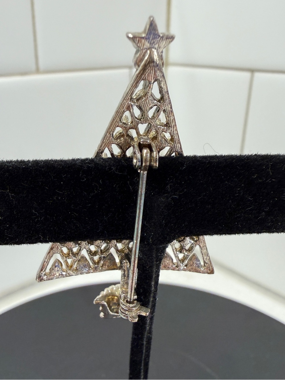 EISENBERG Ice Sparkling Silver Rhinestone Tree Pin - Picture 5 of 6